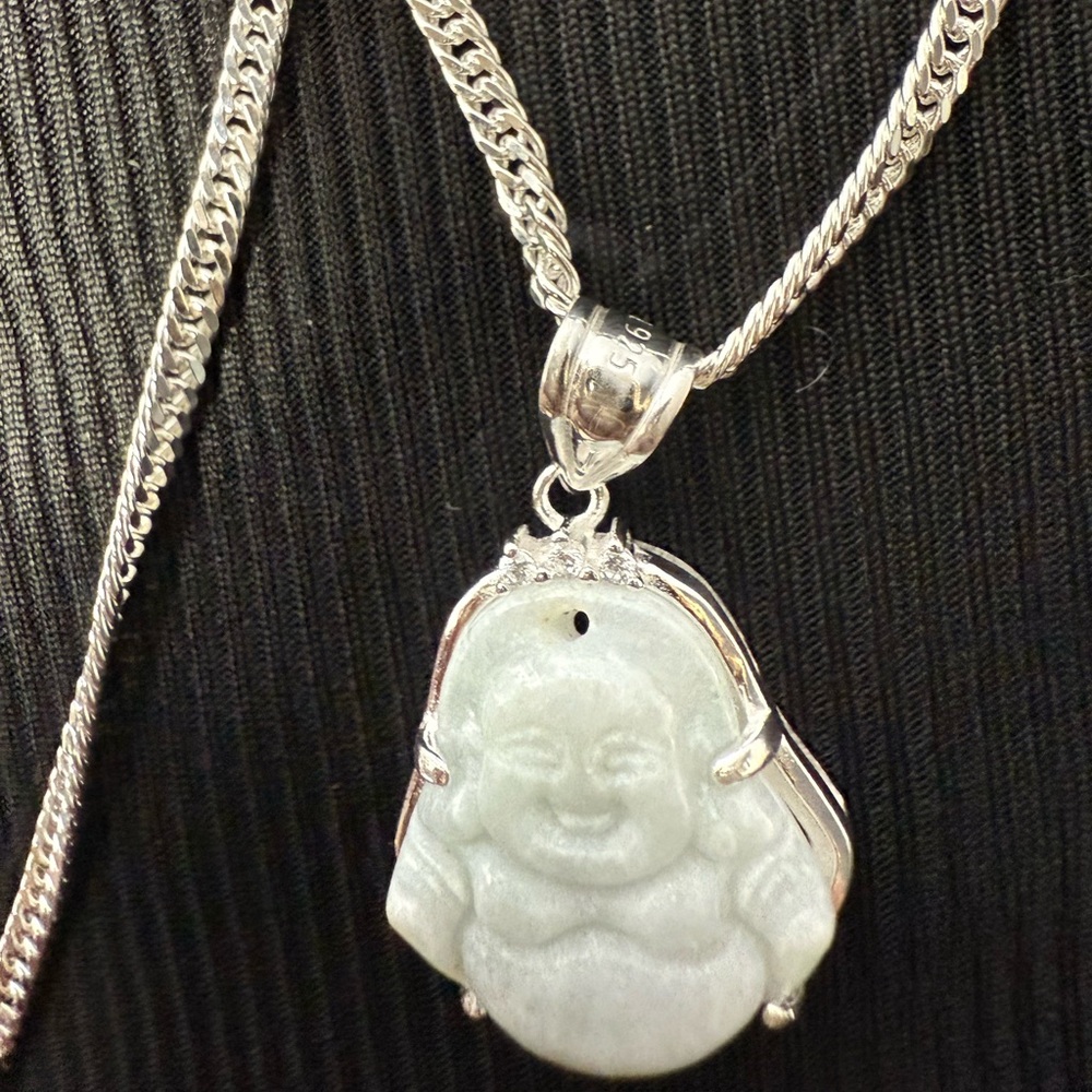 Buddha necklace 18"